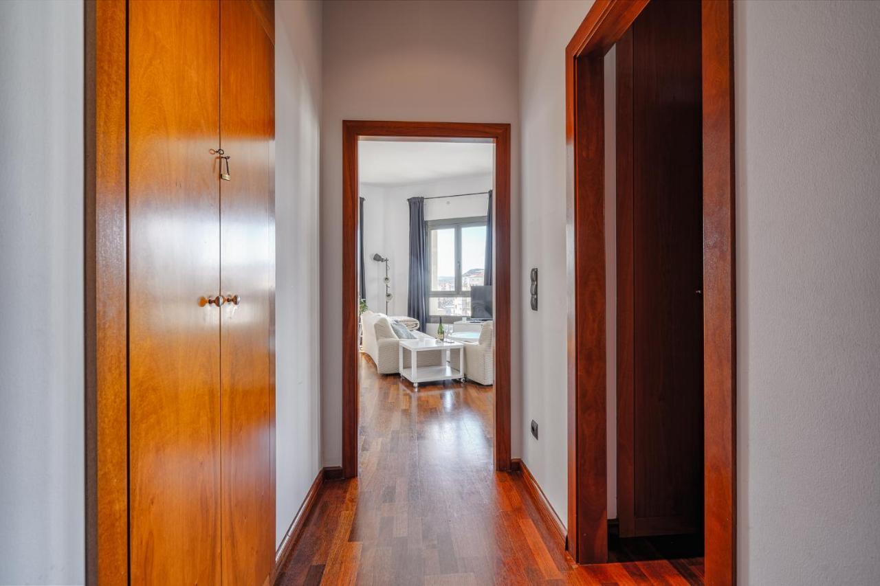 Espectacular Loft En Centrico Edificio Singular Apartment Manresa Exterior photo